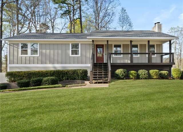 Property at 588 Ayres Rd, Mableton, GA 30126, 5 beds, 3 baths