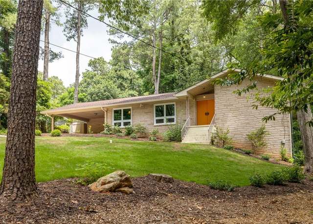 Property at 4228 Durham Cir, Stone Mountain, GA 30083, 3 beds, 2 baths