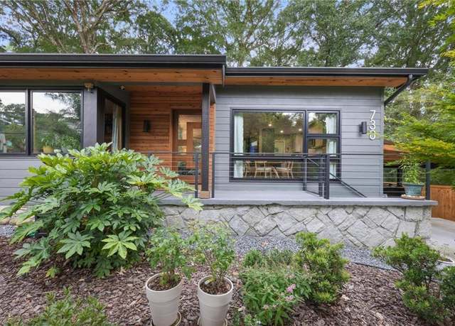 Property at 730 Powder Springs St SE, Smyrna, GA 30080, 3 beds, 1.5 baths