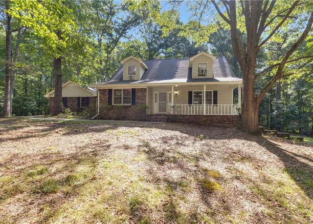 Property at 190 Brierwood Dr, Fayetteville, GA 30215, 4 beds, 2.5 baths