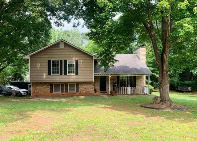 Property at 937 Sonny Boy Ln, Lawrenceville, GA 30043, 3 beds, 2.5 baths
