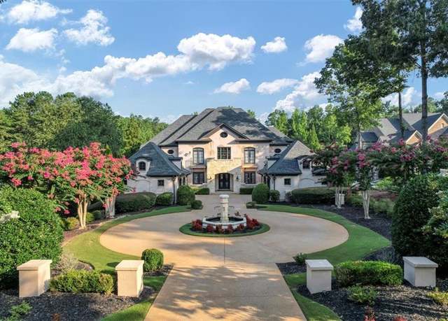 Property at 4317 Oglethorpe Loop NW, Acworth, GA 30101, 6 beds, 7 baths