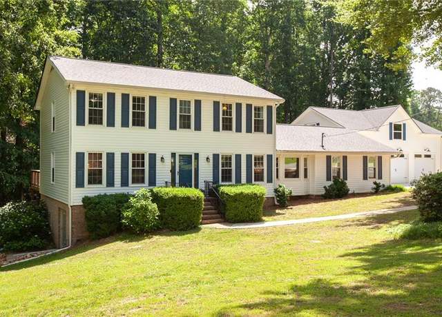 Property at 5322 Seaton Dr, Dunwoody, GA 30338, 4 beds, 3 baths