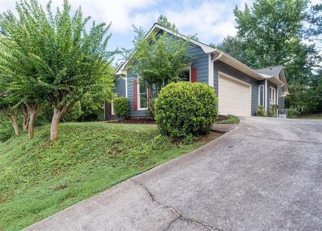 Property at 2035 Arbor Forest Dr SW, Marietta, GA 30064, 4 beds, 4 baths