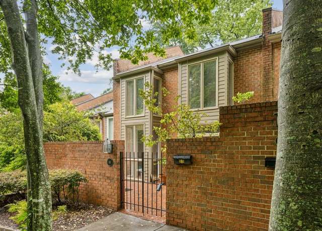 Property at 68 Willow Gln NE #68, Atlanta, GA 30342, 4 beds, 2.5 baths