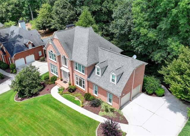 Property at 1343 Riverview Run Ln, Suwanee, GA 30024, 5 beds, 3.5 baths