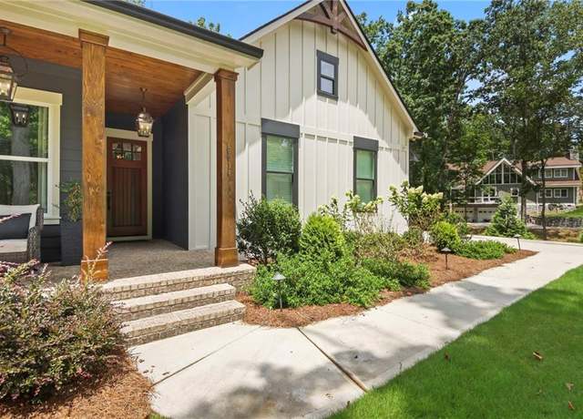 Property at 6014 Warpath Rd, Flowery Branch, GA 30542, 4 beds, 4.5 baths