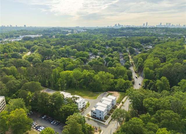 Property at 2202 Carlton Ct #7, Atlanta, GA 30318, 3 beds, 3.5 baths