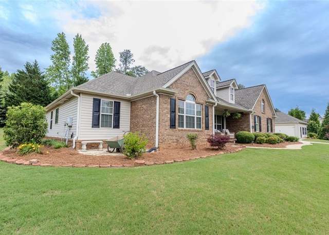 Property at 222 Hidden Meadows Ln, Mount Airy, GA 30563, 3 beds, 2.5 baths