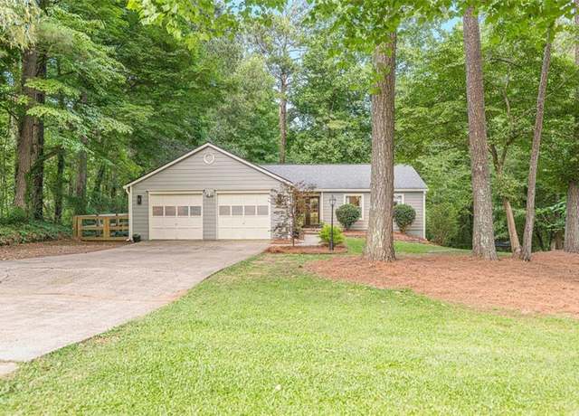 Property at 203 River Run, Woodstock, GA 30188, 4 beds, 2 baths