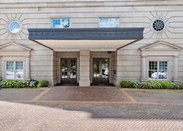 Property at 3657 Peachtree Rd NE Unit 8A, Atlanta, GA 30319, 3 beds, 3 baths