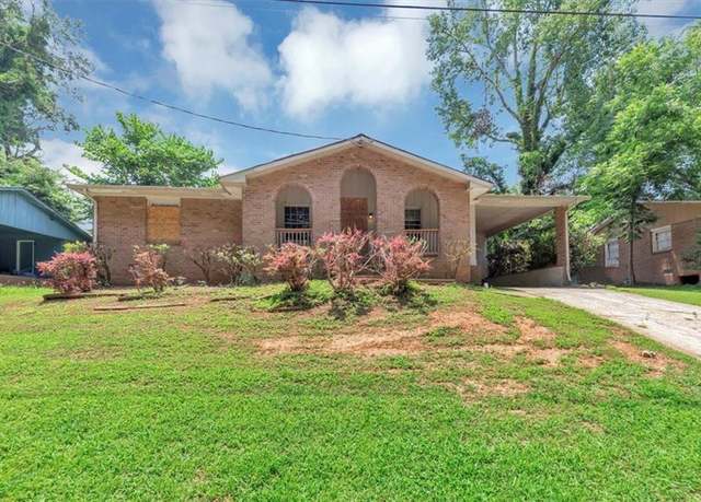 Property at 5267 Sheppard Ln, Stone Mountain, GA 30083, 3 beds, 1.5 baths