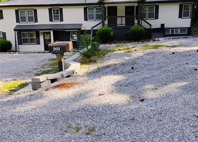 Property at 202 Edwards St, Bremen, GA 30110, 10 beds, 6 baths
