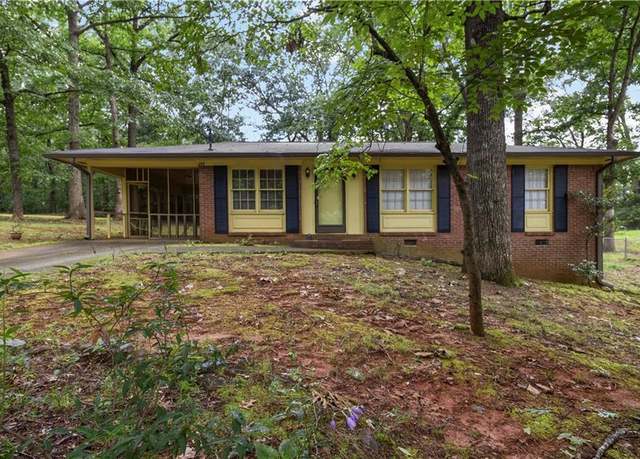 Property at 223 Dogwood Ln, Lawrenceville, GA 30046, 4 beds, 2 baths