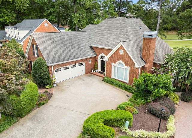 Property at 9830 Terrace Lake Pt, Roswell, GA 30076, 4 beds, 3.5 baths
