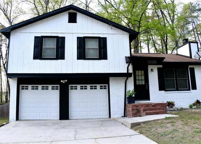 Property at 3867 Cherie Glen Rd, Snellville, GA 30039, 3 beds, 2 baths