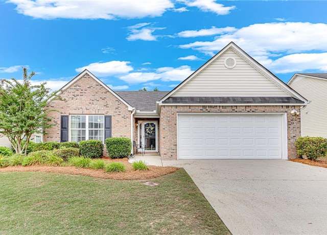 Property at 936 Village View Cir, Loganville, GA 30052, 2 beds, 2 baths