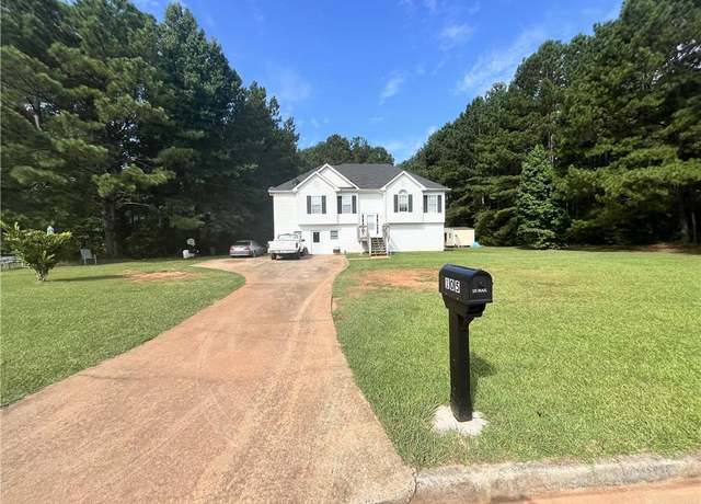 Property at 105 Moonlight Ct, Jackson, GA 30233, 3 beds, 2 baths