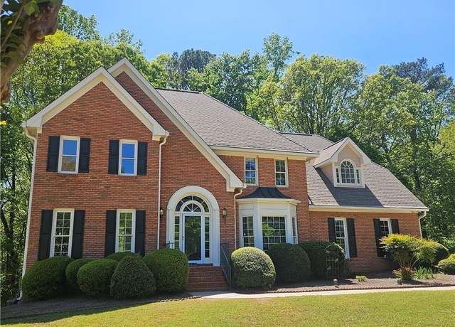 Property at 610 Brington Close, Alpharetta, GA 30022, 5 beds, 4.5 baths