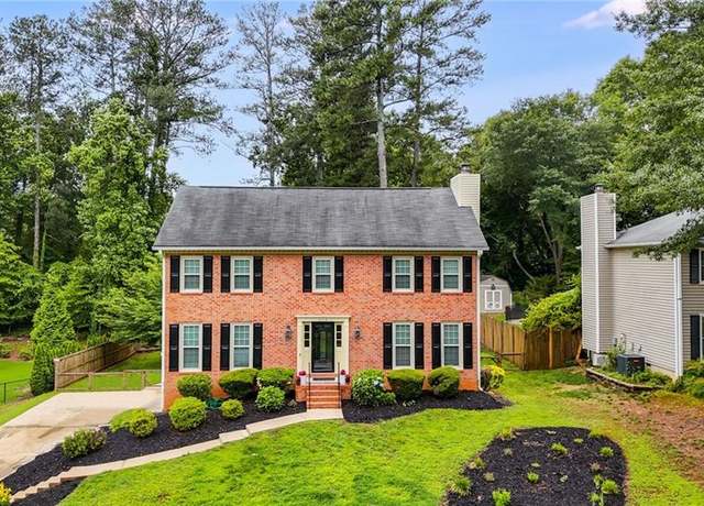 Property at 225 Carriage Station Cir, Roswell, GA 30075, 4 beds, 2.5 baths