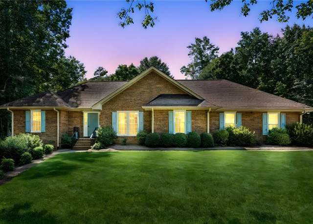 Property at 2530 Churchill Downs, Cumming, GA 30041, 3 beds, 2 baths