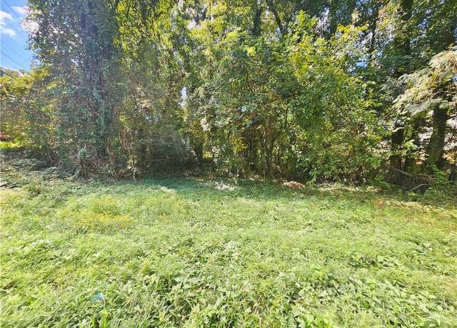Property at 3054 Skyland Dr NE, Brookhaven, GA 30341