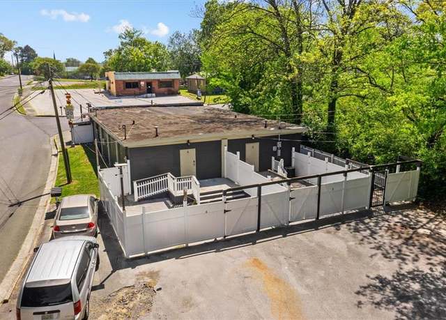 Property at 843 Mcafee St, Dalton, GA 30721, 5 beds, 4 baths