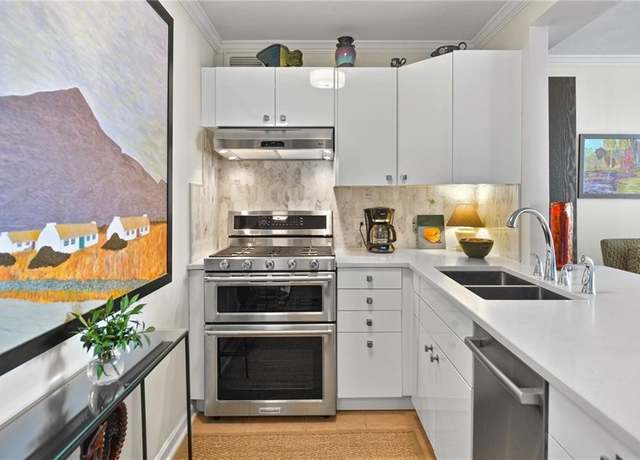 Property at 620 Peachtree St NE #1111, Atlanta, GA 30308, 2 beds, 1 bath