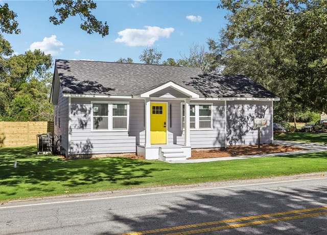 Property at 7540 Conyers St, Lithonia, GA 30058, 3 beds, 3 baths