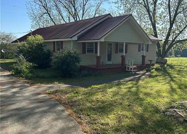 Property at 2110 Brindle Farmer Rd, Good Hope, GA 30641, 3 beds, 1 bath