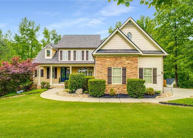 Property at 374 Beaumont Farms Dr, Sharpsburg, GA 30277, 6 beds, 5.5 baths