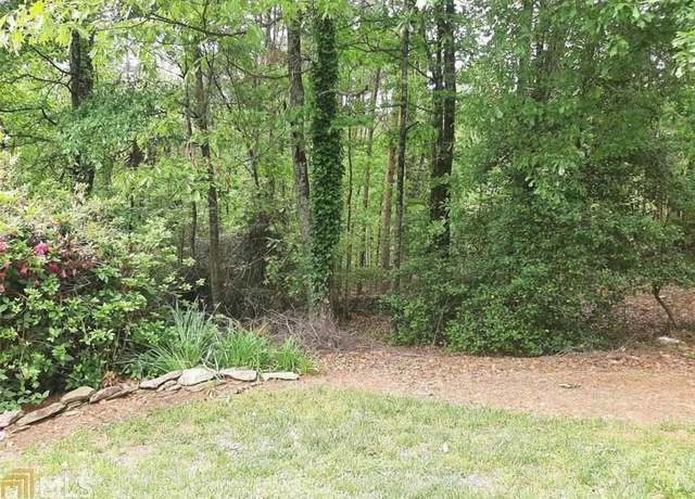 Property at 300 Point Olympus Dr, Gainesville, GA 30506