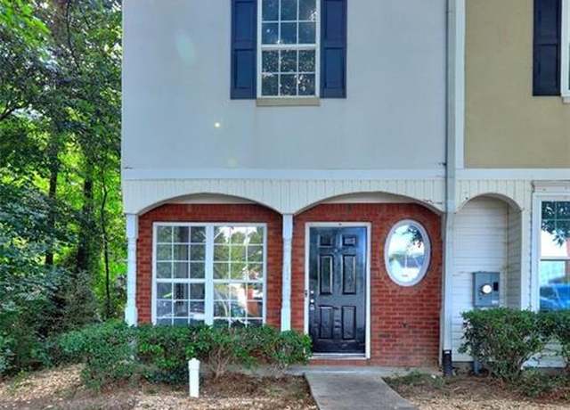 Property at 6105 Camden Forrest Ct, Riverdale, GA 30296, 2 beds, 2 baths