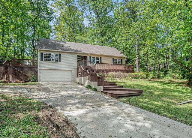 Property at 1373 Janice Ct SW, Lilburn, GA 30047, 3 beds, 2 baths