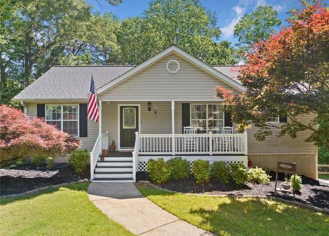 Property at 9675 Crestview Ter, Gainesville, GA 30506, 4 beds, 3 baths