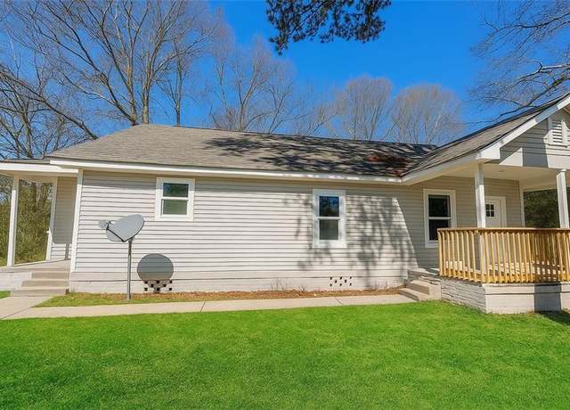 Property at 339 Main St, Griffin, GA 30223, 3 beds, 2 baths