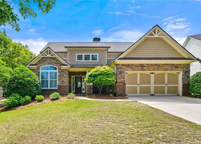 Property at 7878 Brass Lantern Dr, Flowery Branch, GA 30542, 3 beds, 2.5 baths