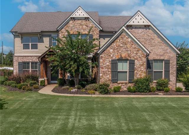 Property at 320 Harvest View Ter, Woodstock, GA 30188, 5 beds, 4 baths