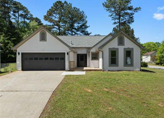 Property at 7171 Hazelwood Dr, Jonesboro, GA 30236, 3 beds, 2 baths