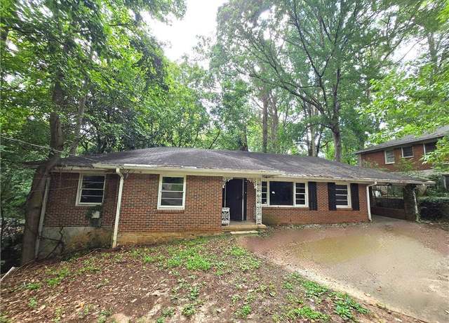 Property at 668 Lynn Cir SW, Atlanta, GA 30311, 3 beds, 3 baths