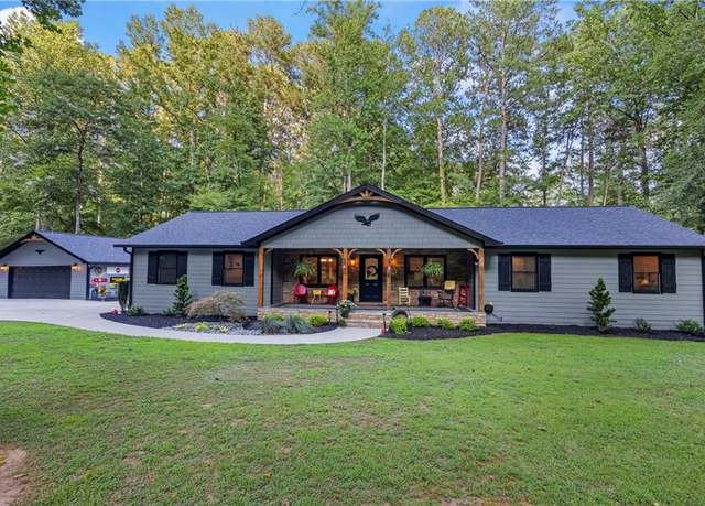 Property at 846 Cleve Wright Rd, Dawsonville, GA 30534, 4 beds, 3 baths