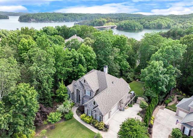 Property at 3845 Starboard Pt, Gainesville, GA 30506, 5 beds, 3.5 baths