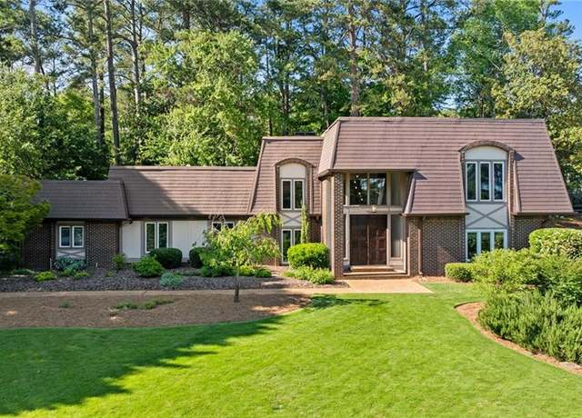 Property at 1178 Roxboro Cv NE, Atlanta, GA 30324, 4 beds, 3.5 baths