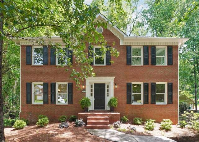 Property at 2863 Landing Dr, Marietta, GA 30066, 5 beds, 3.5 baths