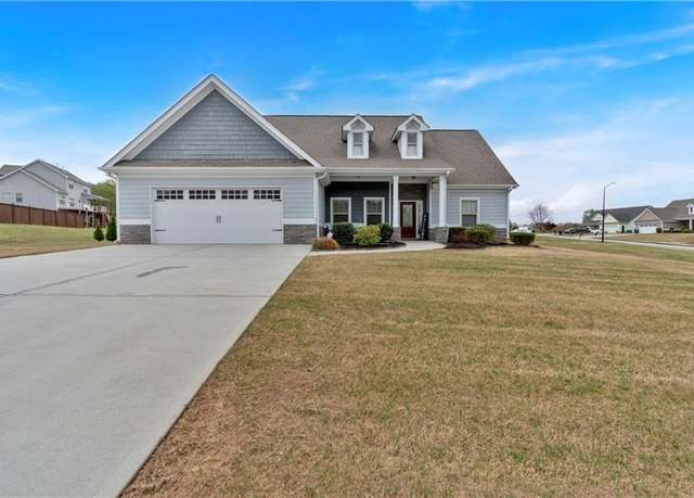 Property at 95 Summerlyn Dr, Hiram, GA 30141, 4 beds, 3 baths