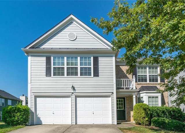 Property at 3595 Moor Pointe Dr, Cumming, GA 30040, 3 beds, 2.5 baths