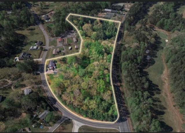 Property at 9764 Bells Ferry Rd, Canton, GA 30114, 3 beds, 2 baths