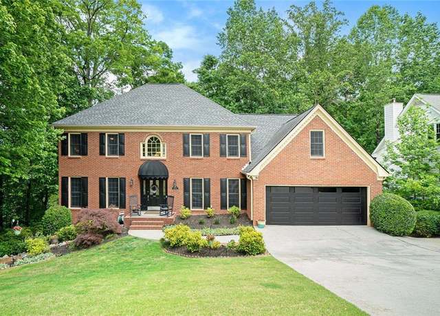 Property at 5020 Huntshire Ln SW, Lilburn, GA 30047, 4 beds, 4 baths