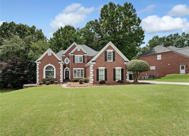 Property at 6630 Club Valley Ct, Suwanee, GA 30024, 5 beds, 3.5 baths