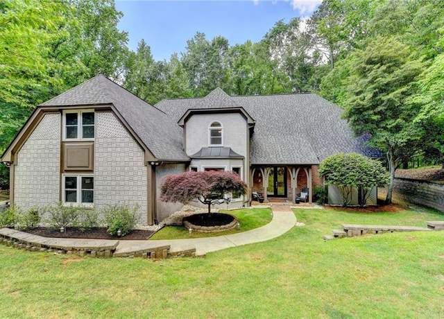 Property at 1595 Northcliff Trce, Roswell, GA 30076, 6 beds, 5.5 baths